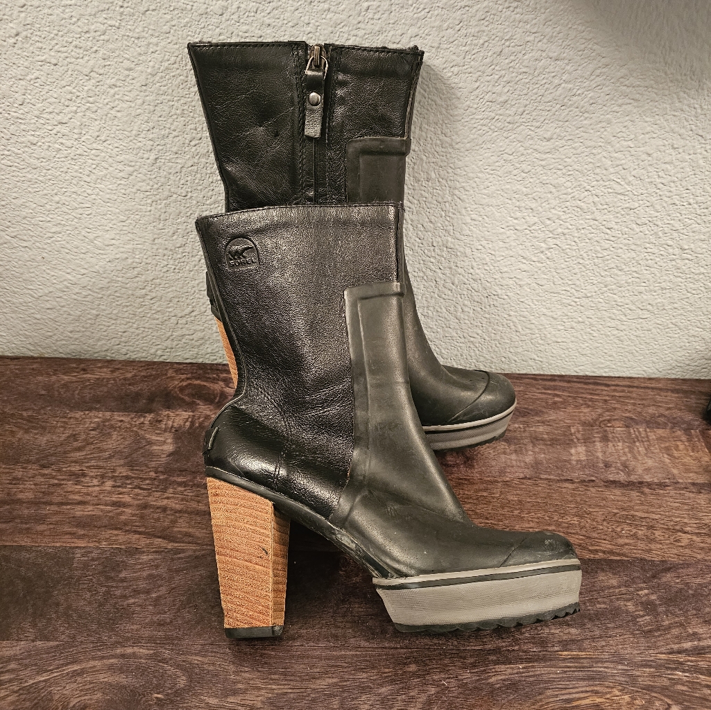 Womens Sorel Rain Boots Sz 7